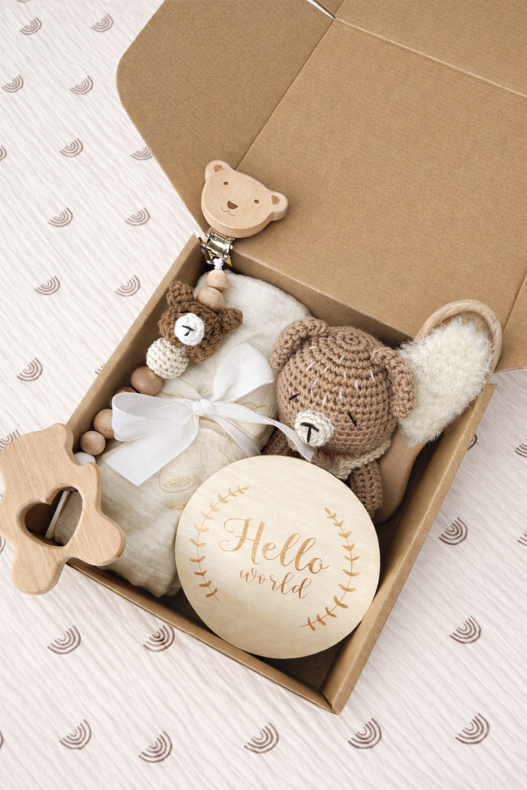 Newborn Baby Gift Box – Hello World Wooden Plaque Set