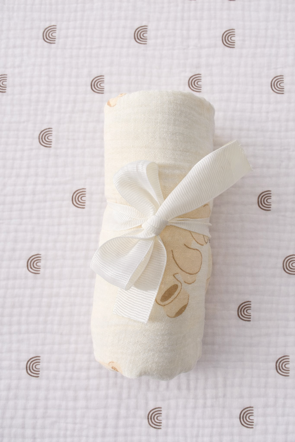 Newborn Baby Gift Box – Hello World Wooden Plaque Set