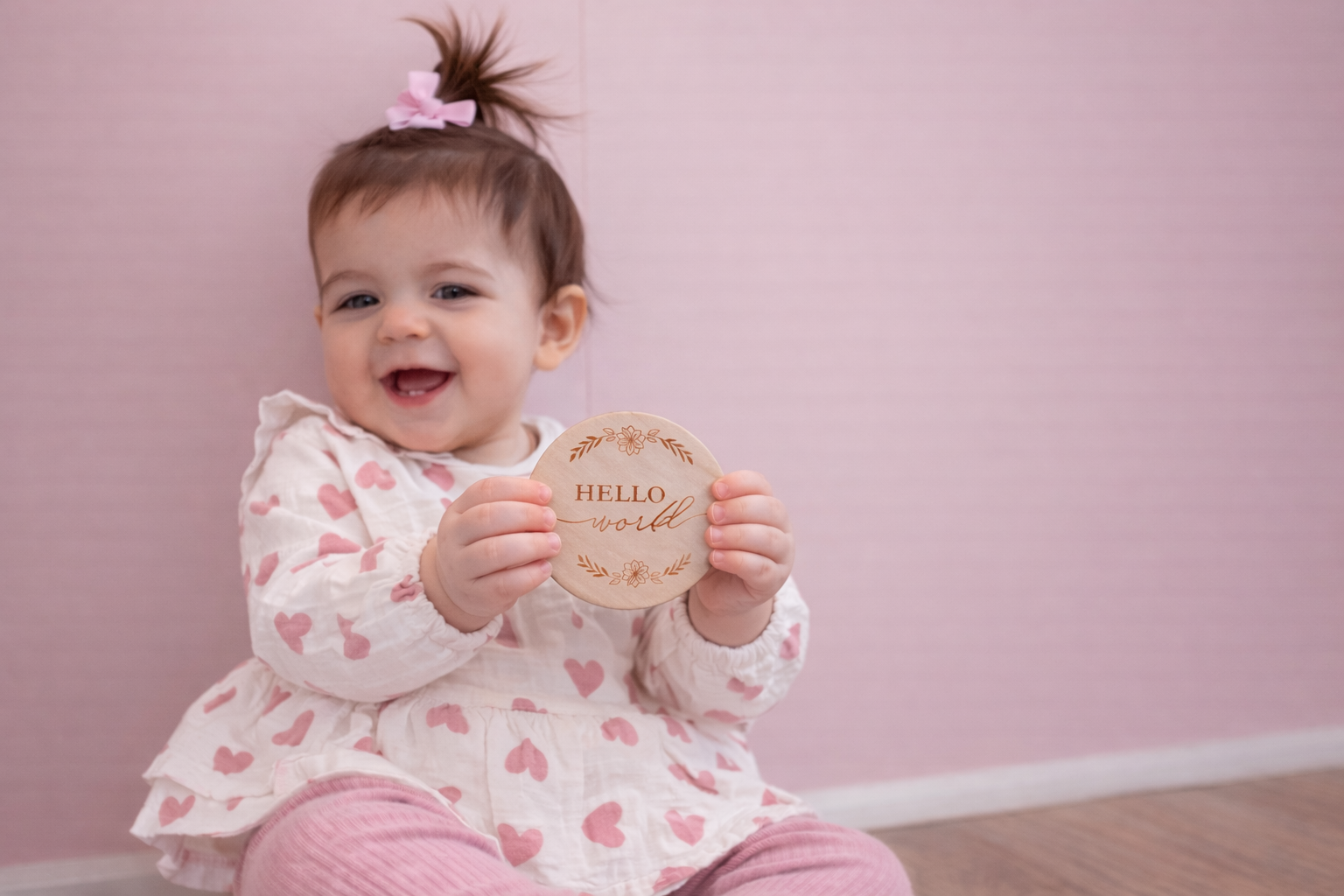 Newborn Baby Gift Box – Hello World Wooden Plaque Set